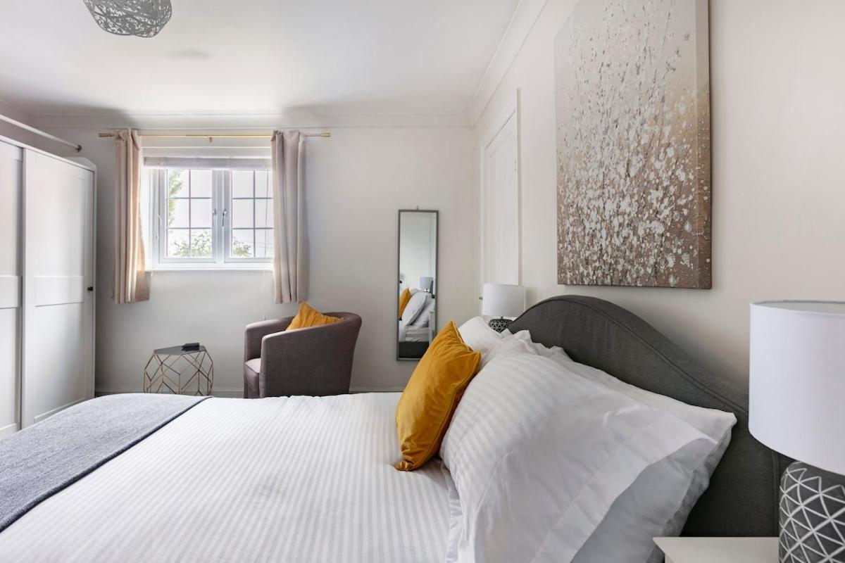 Apartment The Views For Families, Business, Tourists Maidenhead